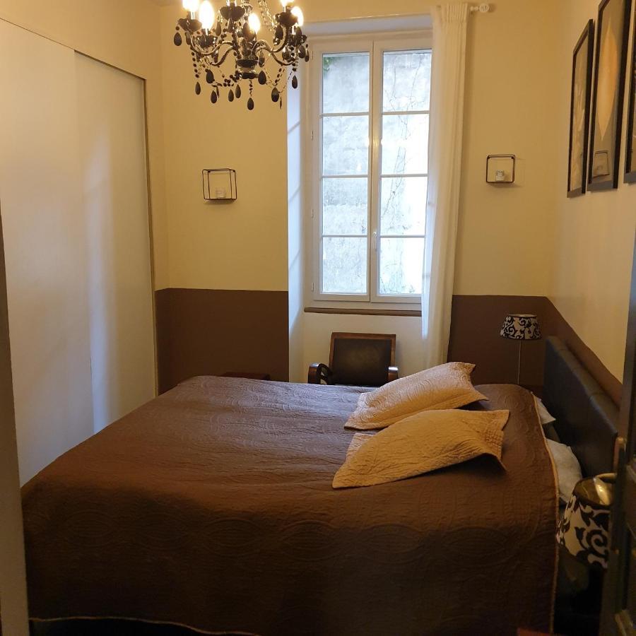 Appartement Intra Muros 8 Personnes Climatise Wifi Stationnement Facile Avignon Bagian luar foto