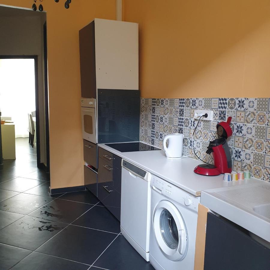 Appartement Intra Muros 8 Personnes Climatise Wifi Stationnement Facile Avignon Bagian luar foto