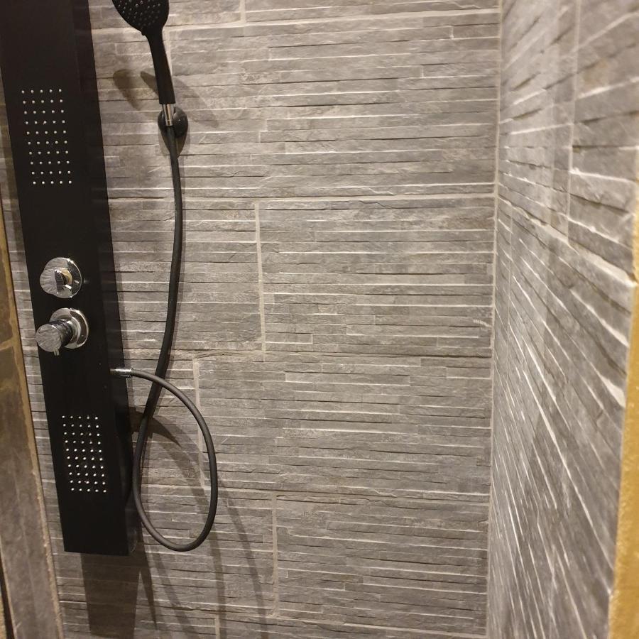 Appartement Intra Muros 8 Personnes Climatise Wifi Stationnement Facile Avignon Bagian luar foto