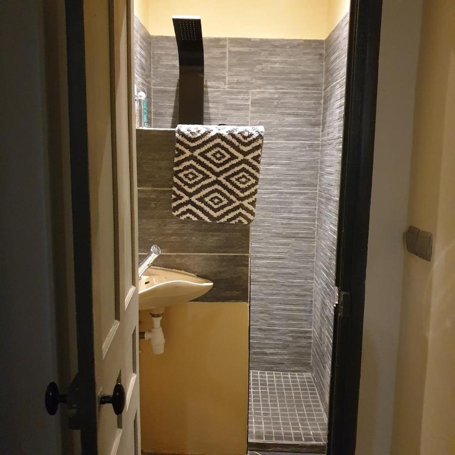 Appartement Intra Muros 8 Personnes Climatise Wifi Stationnement Facile Avignon Bagian luar foto
